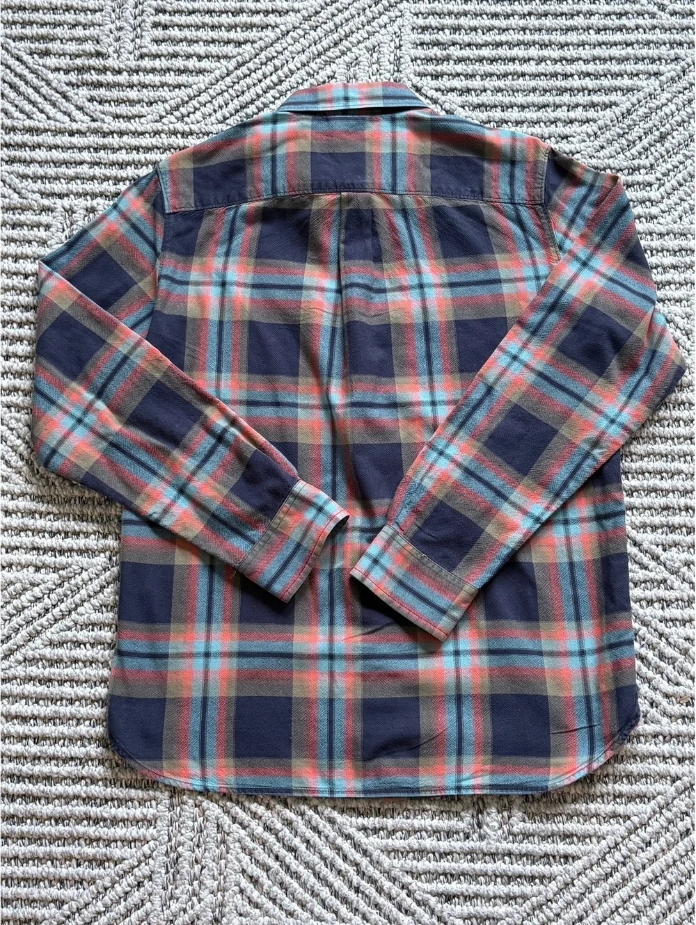 The North Face Men's Medium Plaid Button-Up Shirt